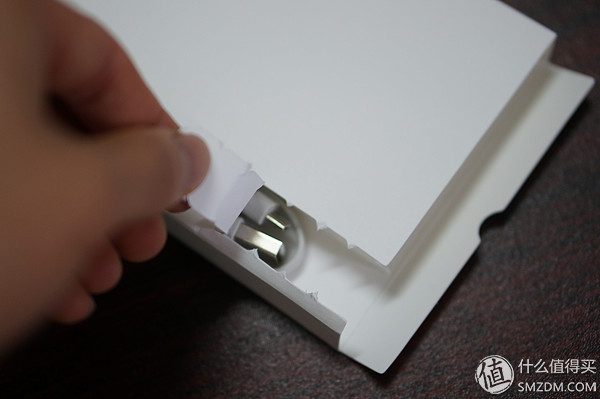 同門相爭?——小米移動電源2和小米移動電源高配版深度對比