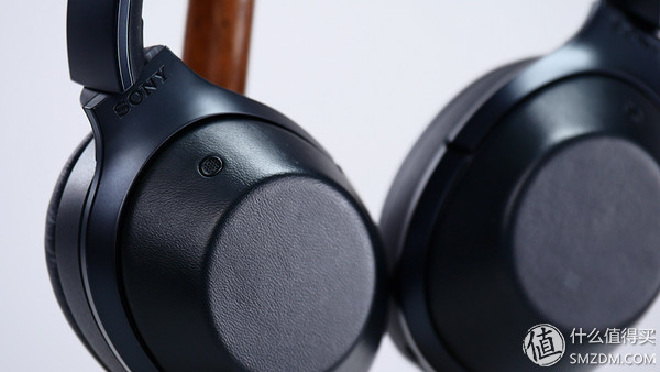 选购蓝牙耳机:Bose QC35、Sony MDR-1000X