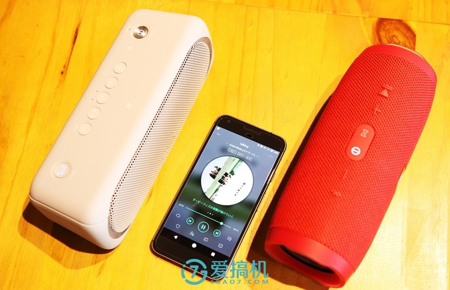 悦动的光芒 索尼蓝牙音箱SRS-XB30、JBL Ch